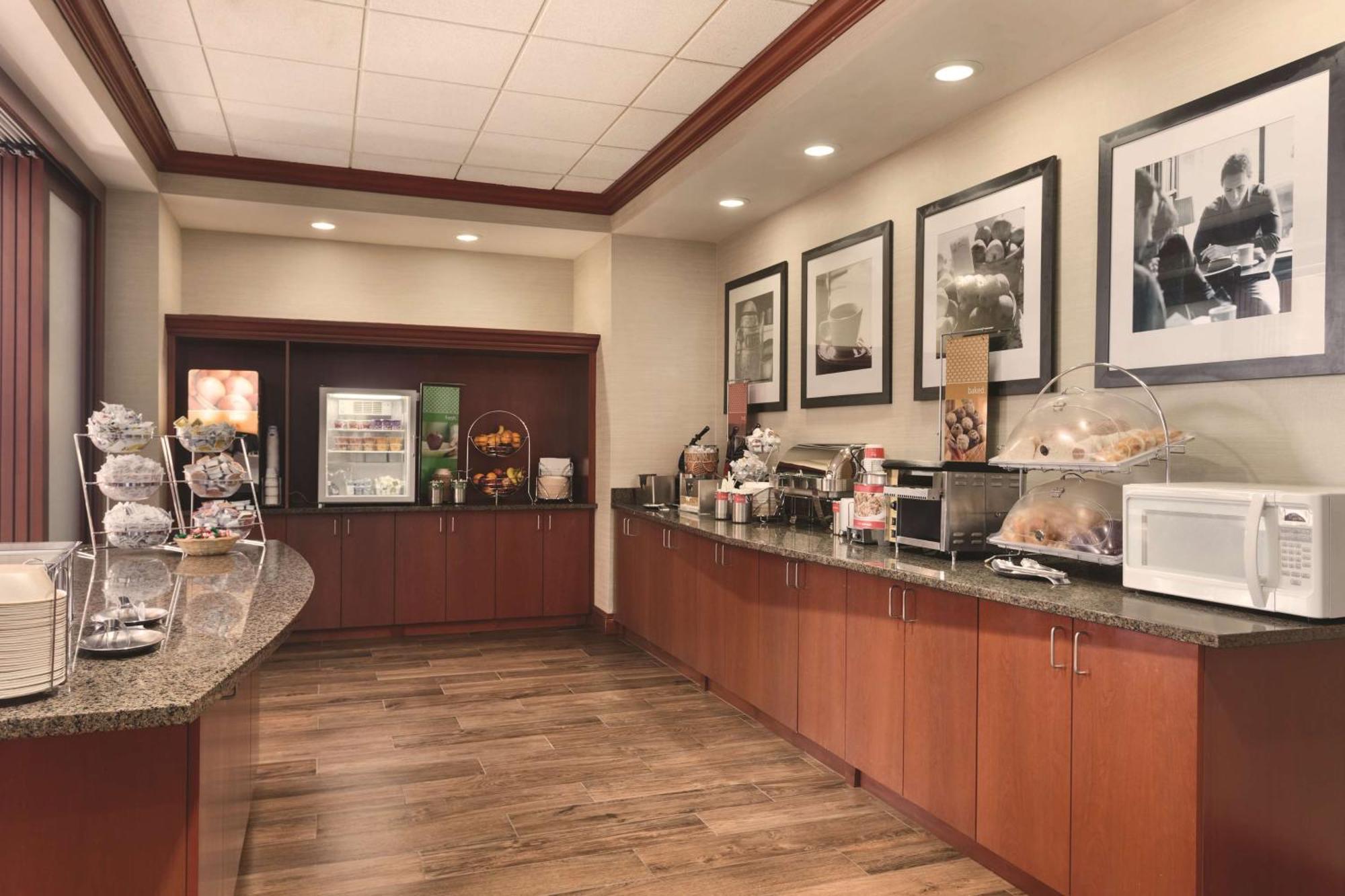 Hampton Inn & Suites Mystic Eksteriør bilde