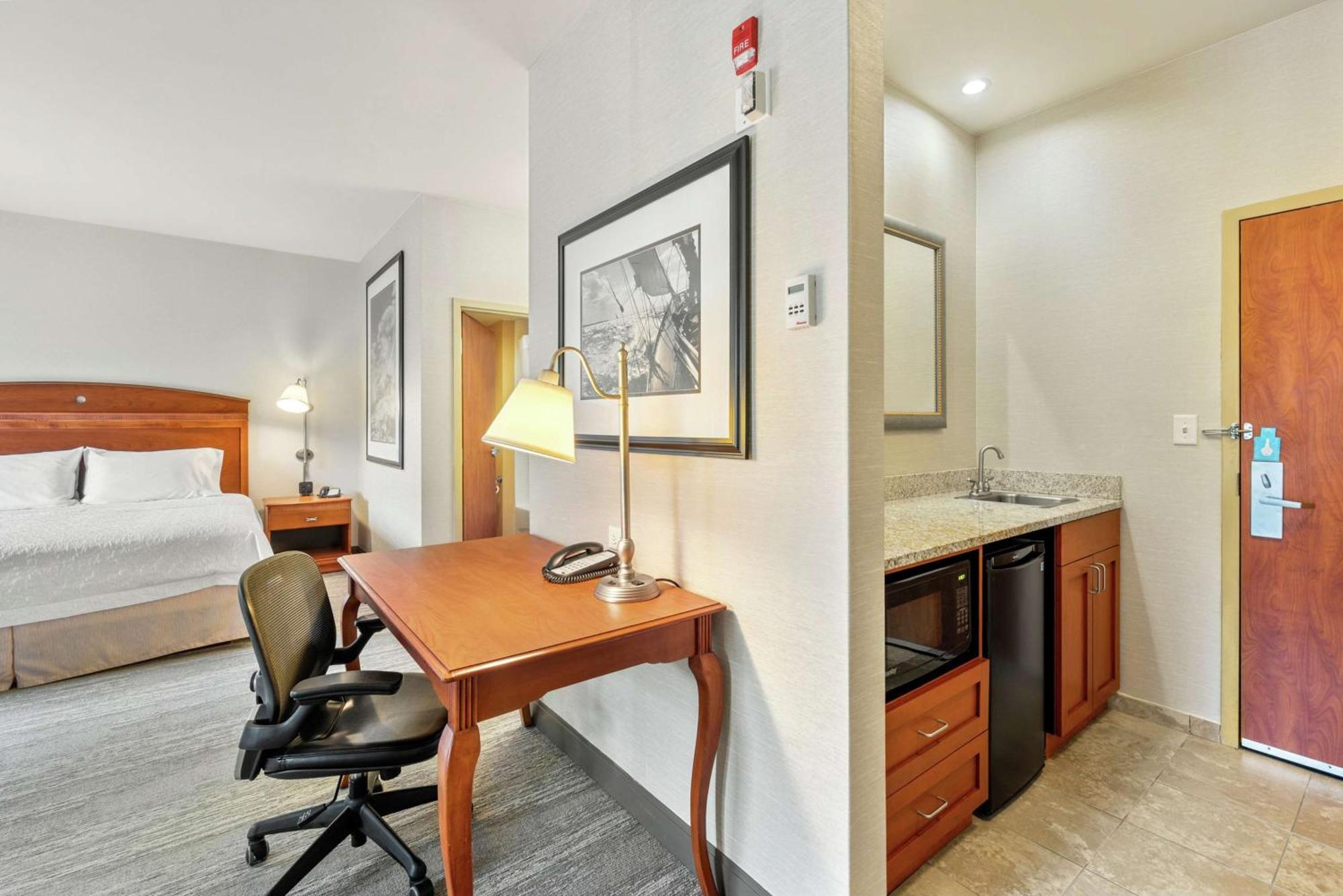 Hampton Inn & Suites Mystic Eksteriør bilde