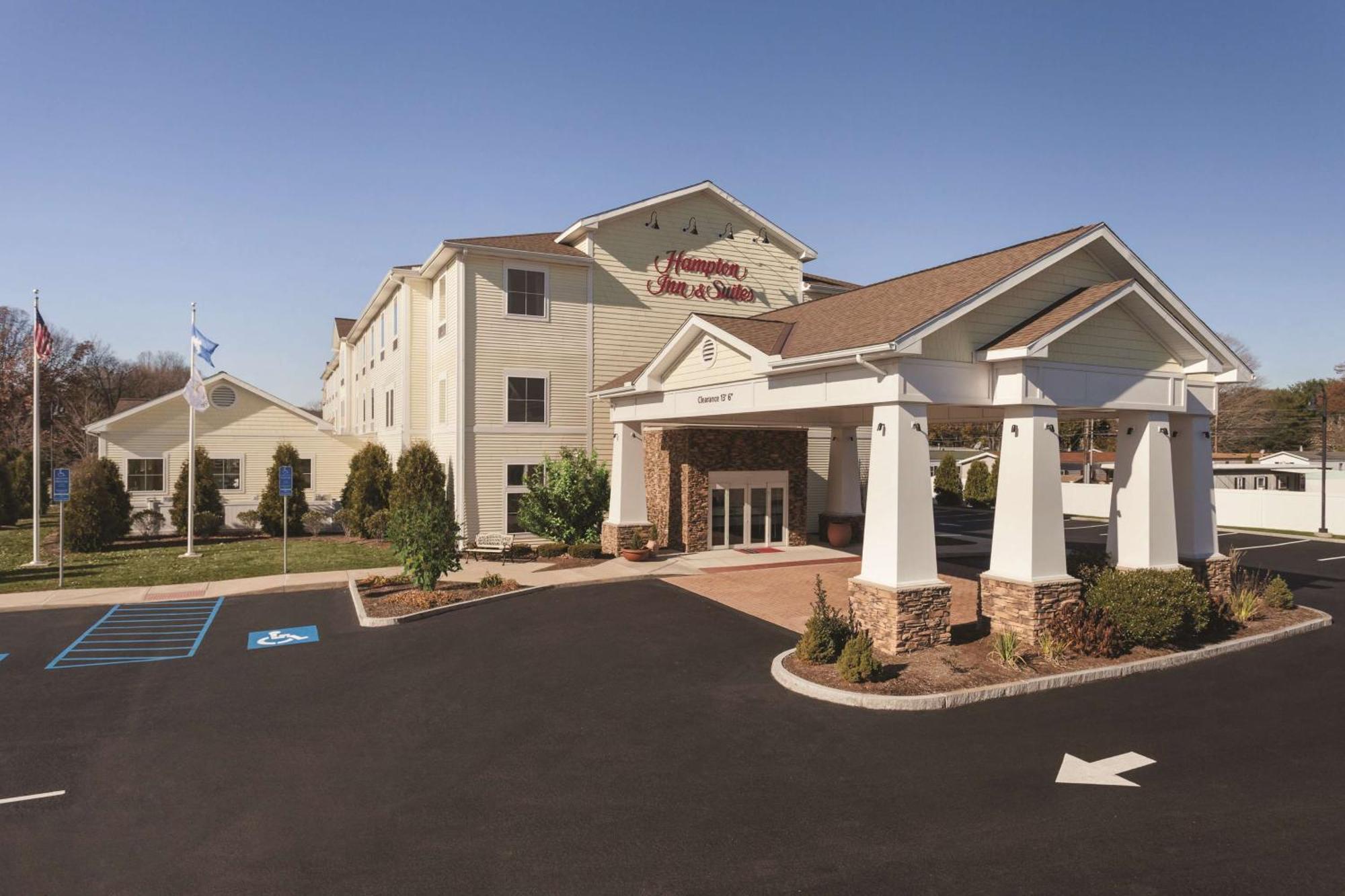 Hampton Inn & Suites Mystic Eksteriør bilde