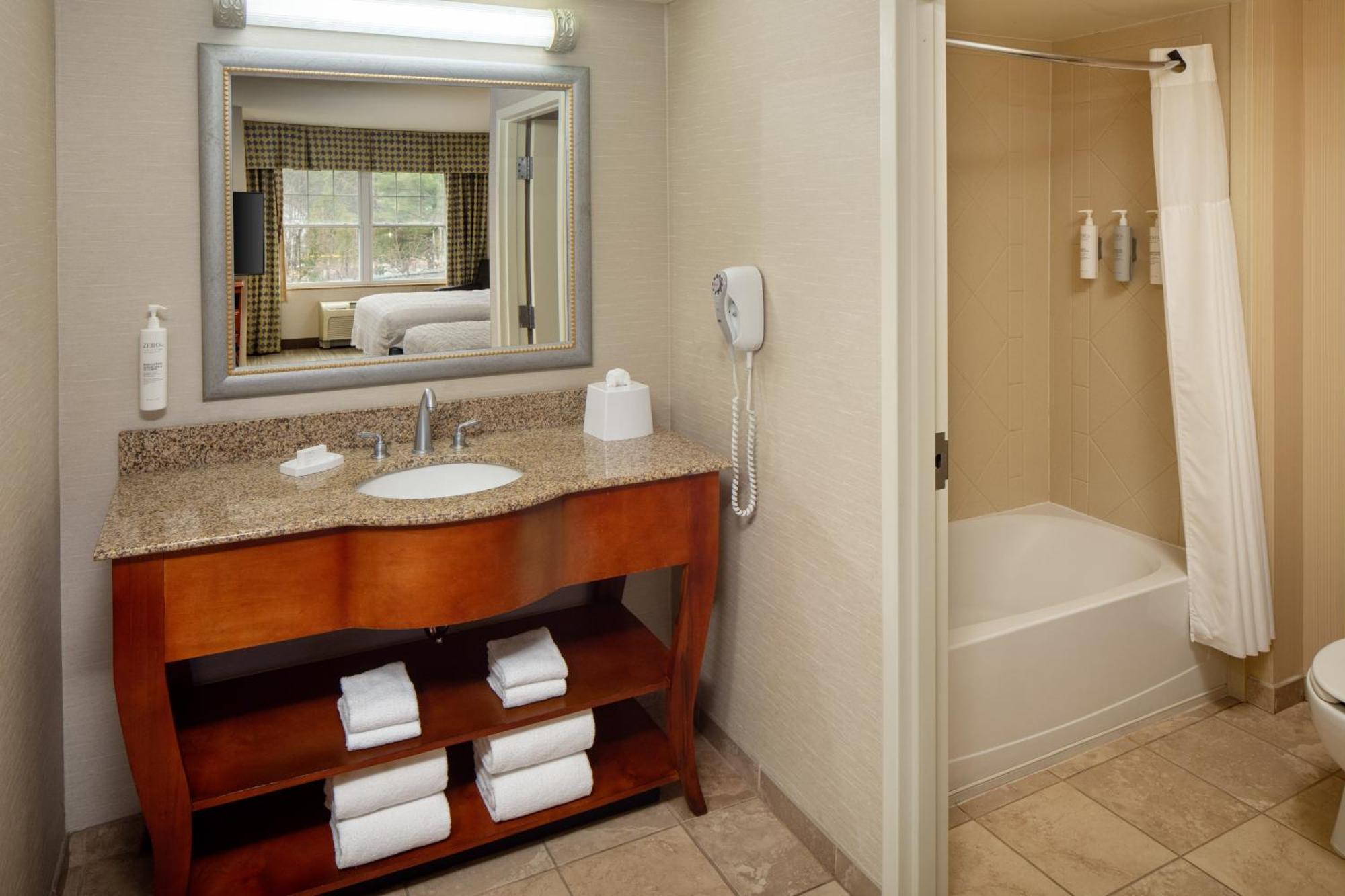 Hampton Inn & Suites Mystic Eksteriør bilde
